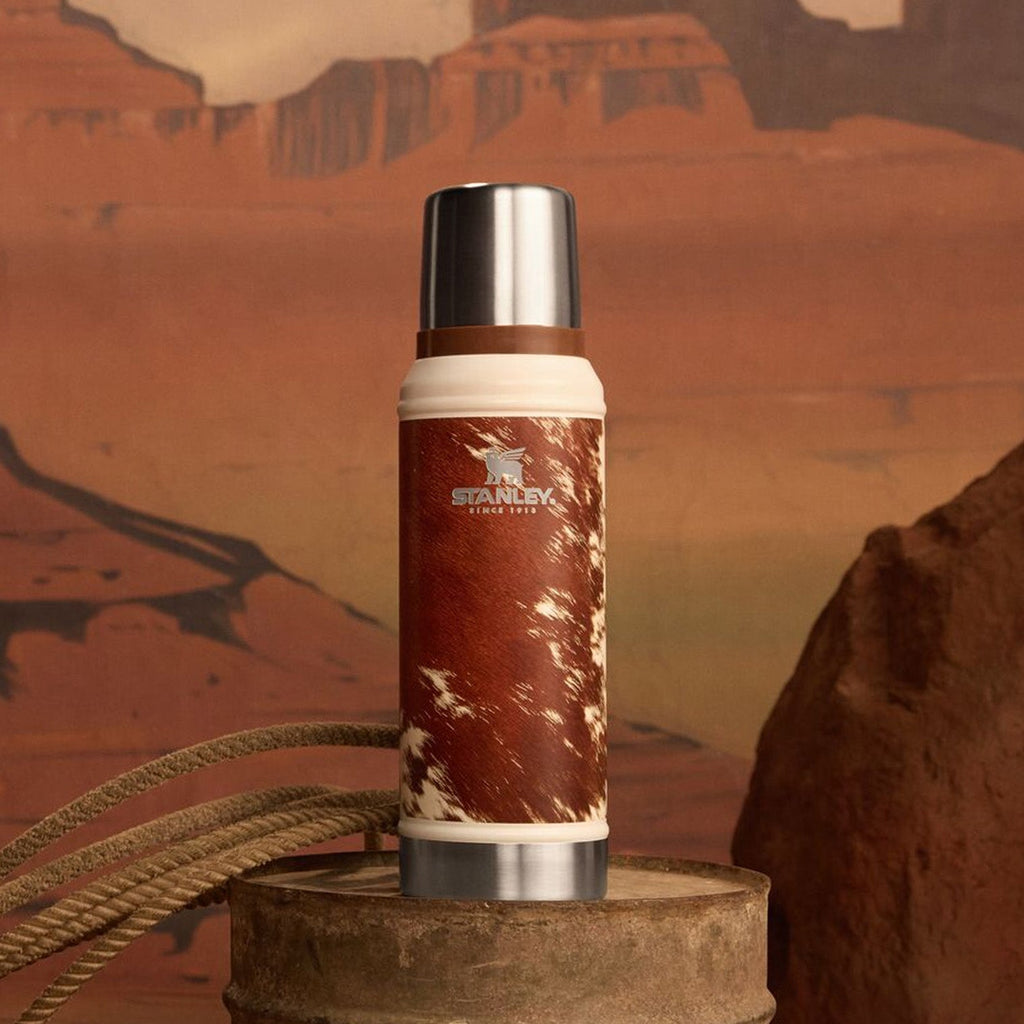 The Kacey Musgraves x Stanley 1913 Classic Legendary Bottle | 1.0 QT