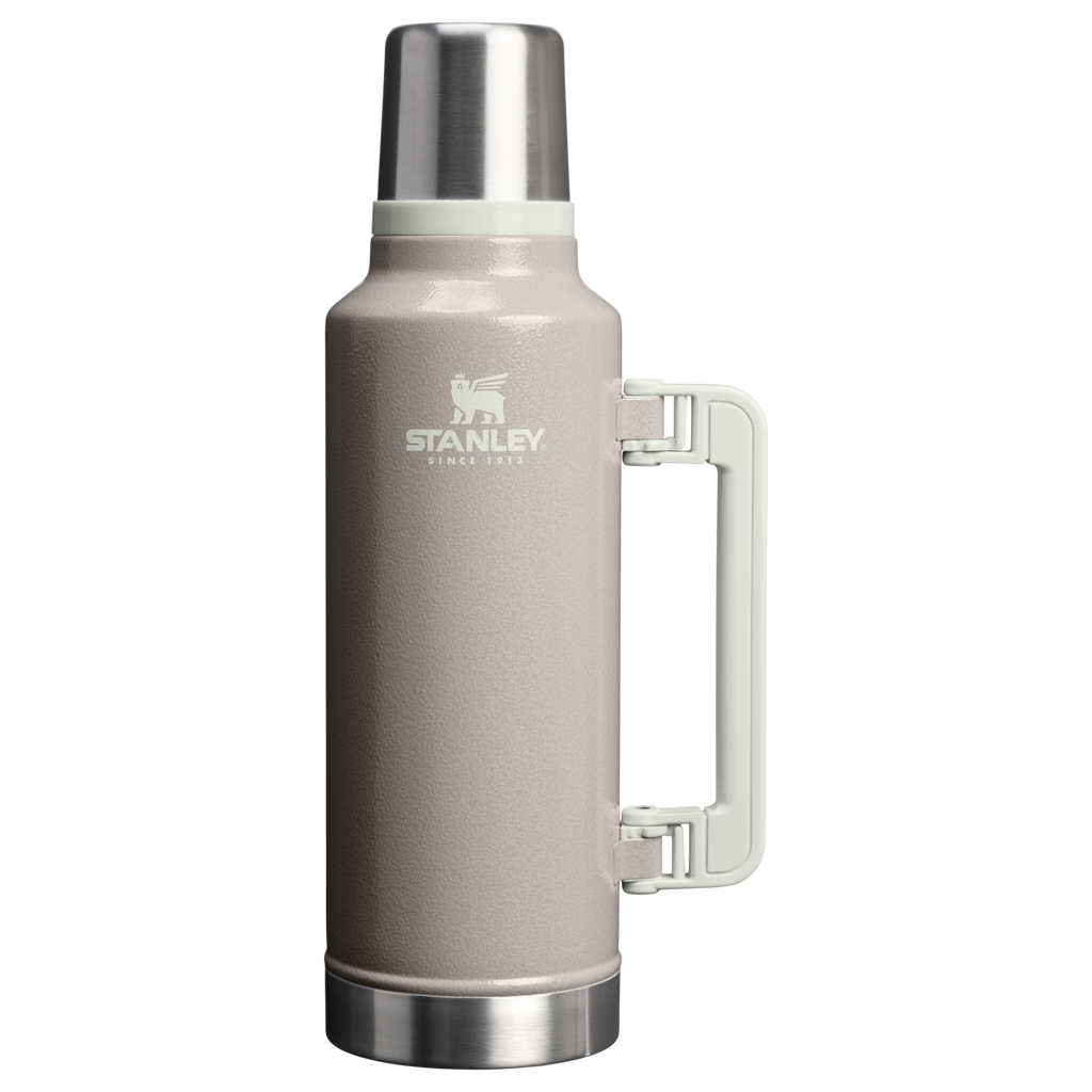 Classic Legendary Bottle | 2 QT - Stanley Create